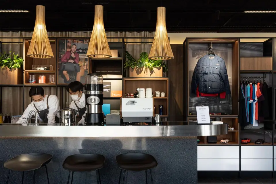 THE HOUSE OF MACAN pop-up
